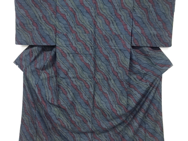アンティーク　よろけ斜め縞模様織り出し手織り紬着物